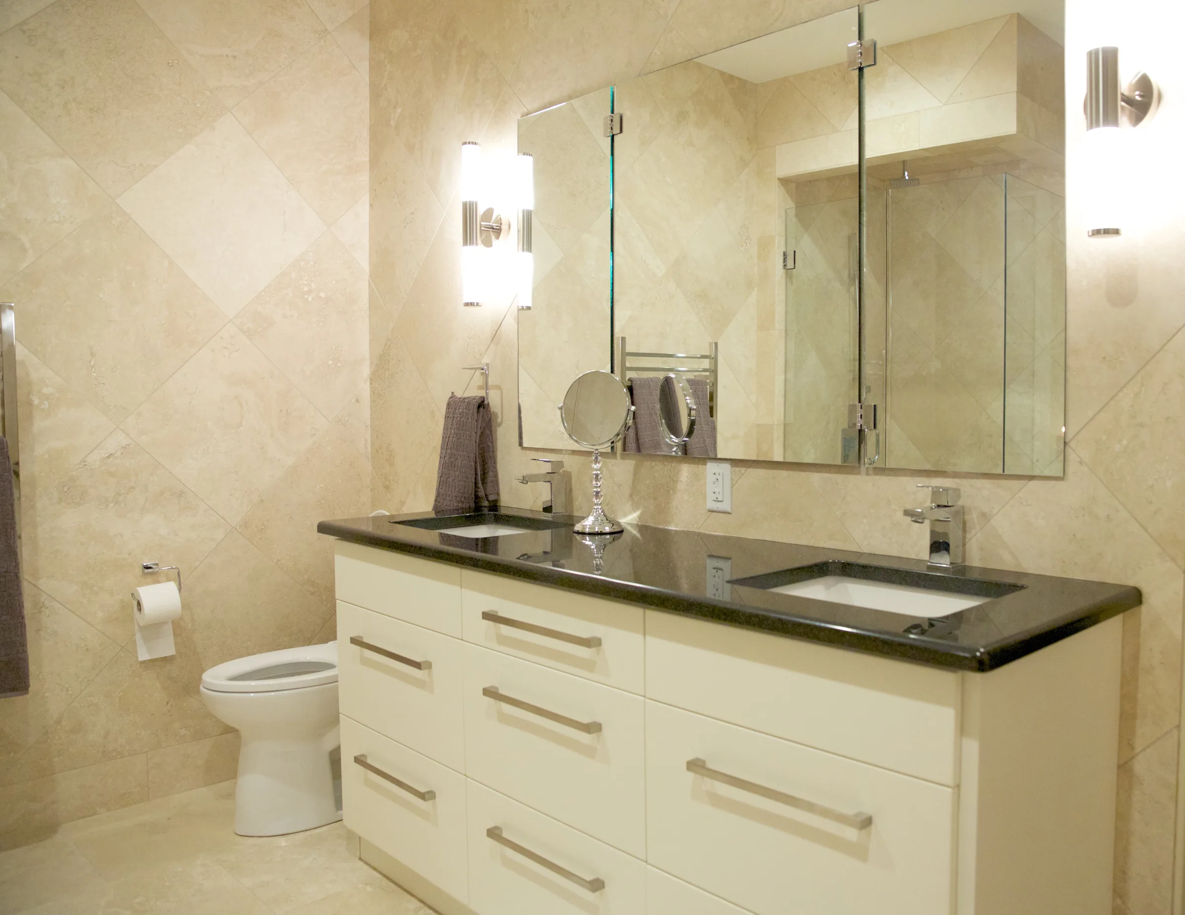 Custom home built by Premiere Builders (photo 27)
