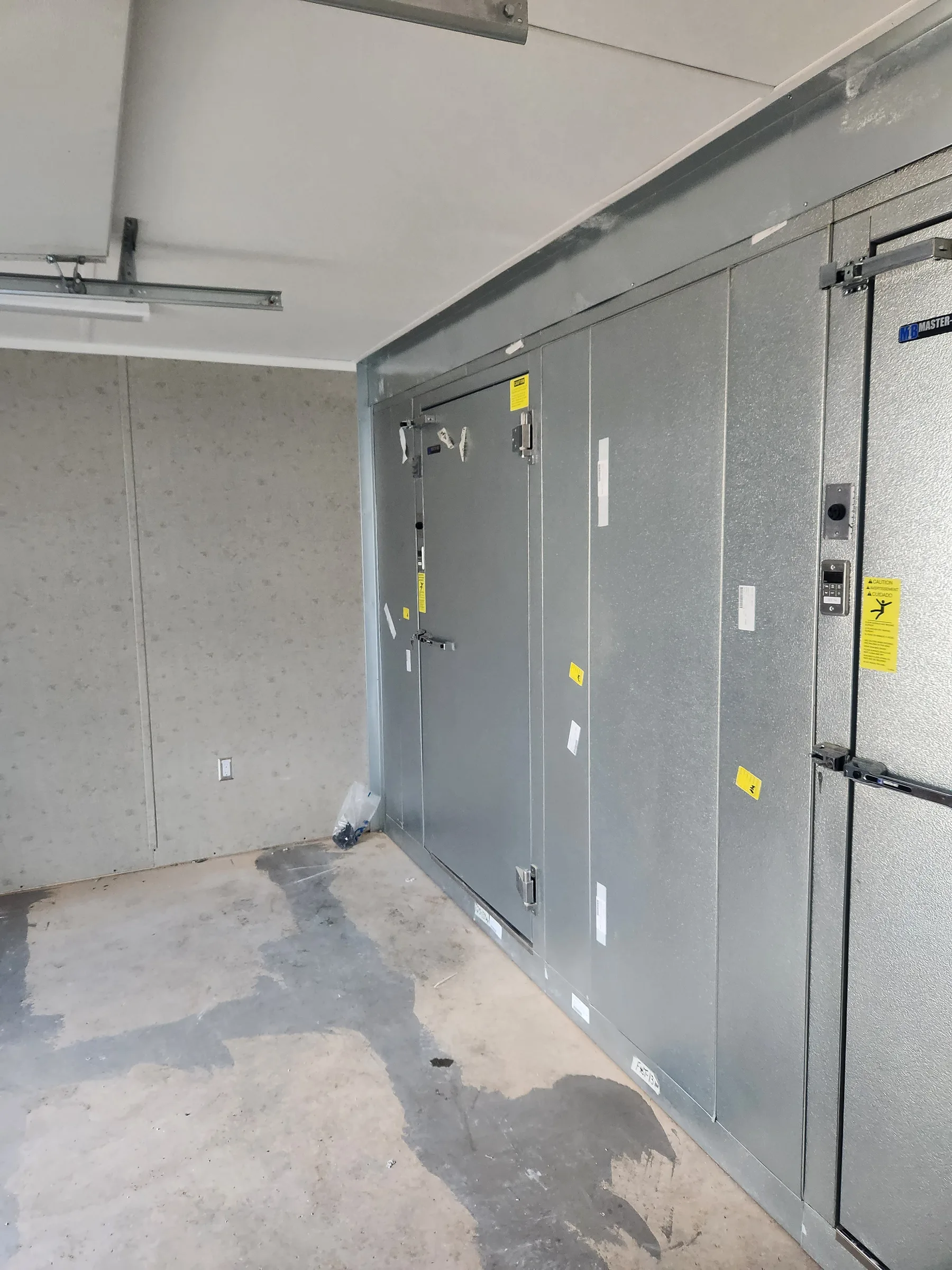 Kitchen and Diner Facility built by Premiere Builders (photo 18)