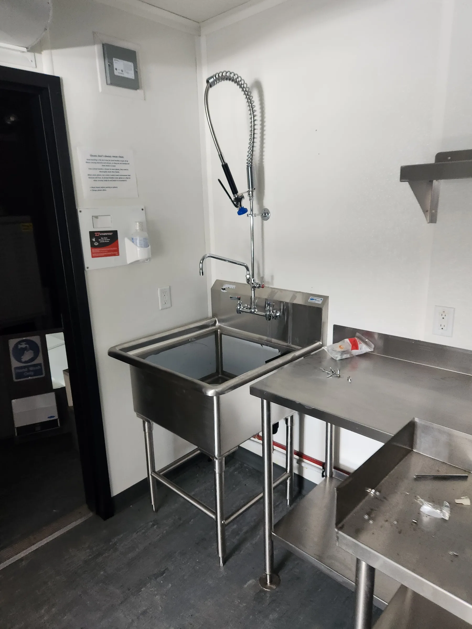 Kitchen and Diner Facility built by Premiere Builders (photo 22)