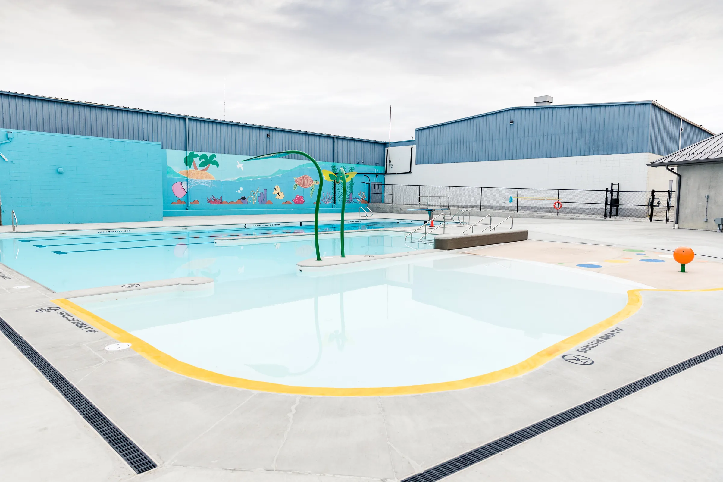 Picture Butte Aquatic Centre built by Premiere Builders (photo 14)