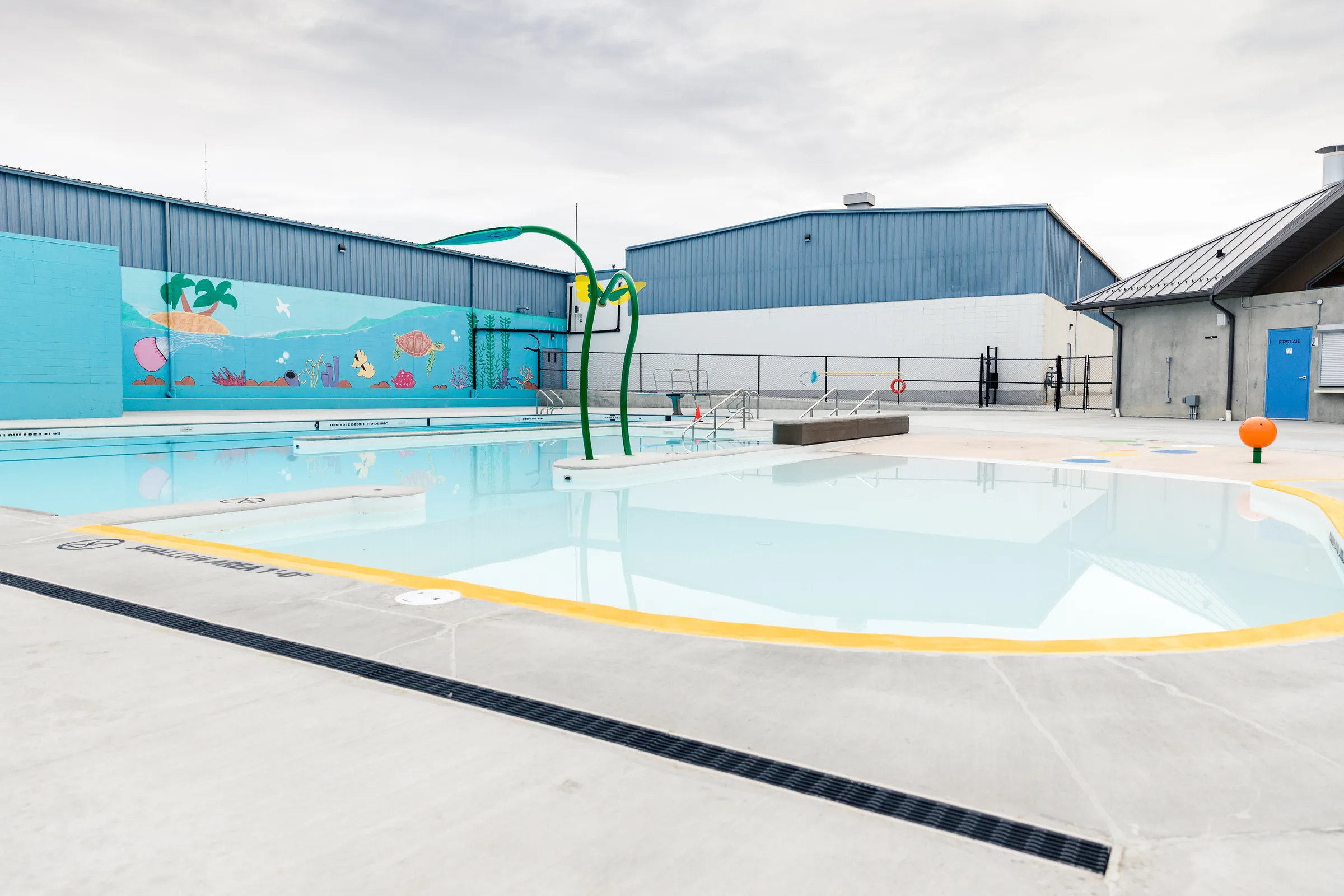 Picture Butte Aquatic Centre built by Premiere Builders (photo 15)