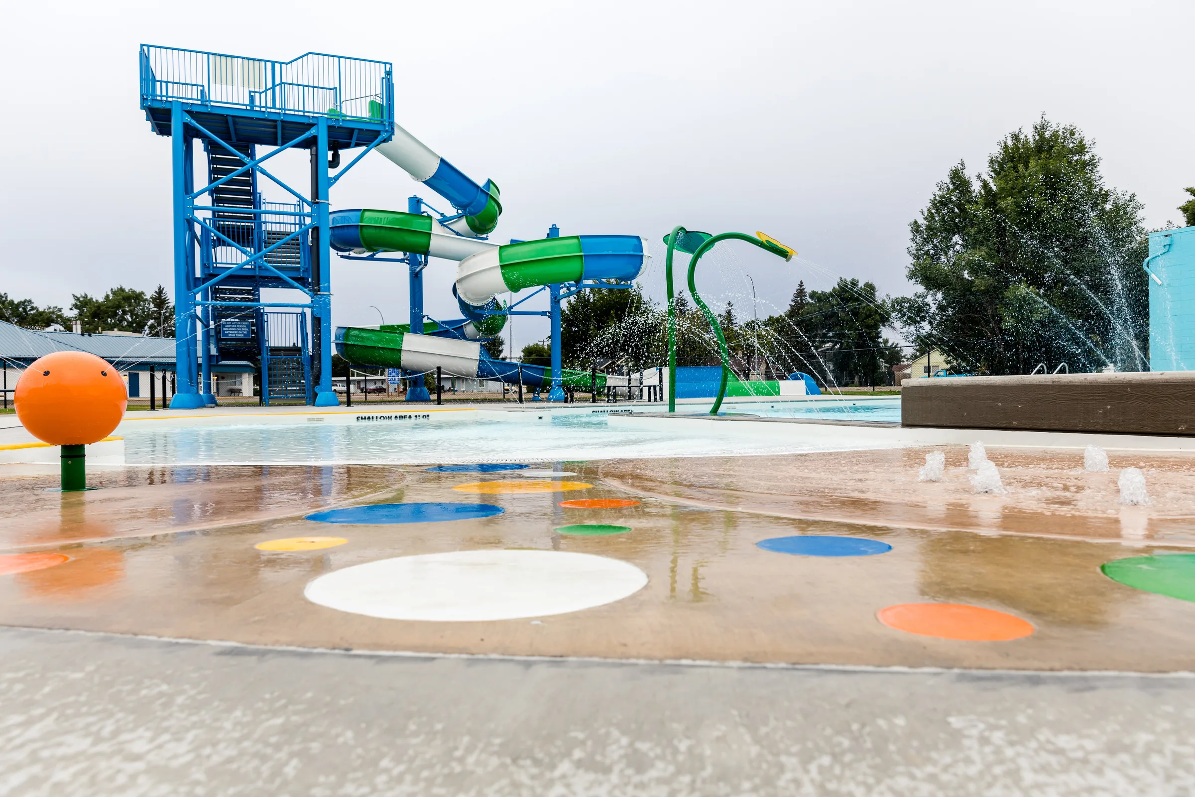 Picture Butte Aquatic Centre built by Premiere Builders (photo 30)